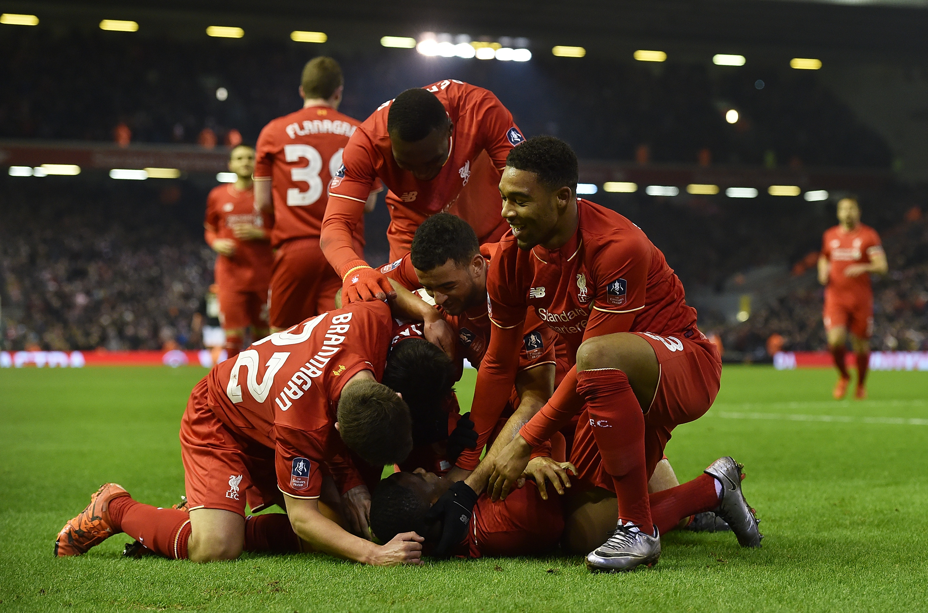 布冯谈附加赛：希望意大利不要在首轮碰瑞典，次轮碰波兰（布冯谈附加赛：盼意大利首轮避瑞典、次轮避波兰）