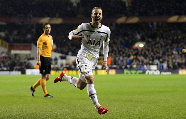 半场战报：博洛尼亚0-0布兰，里科吉安尼斯染红（上半场战况：博洛尼亚0-0布兰，里科吉安尼斯被红牌罚下）