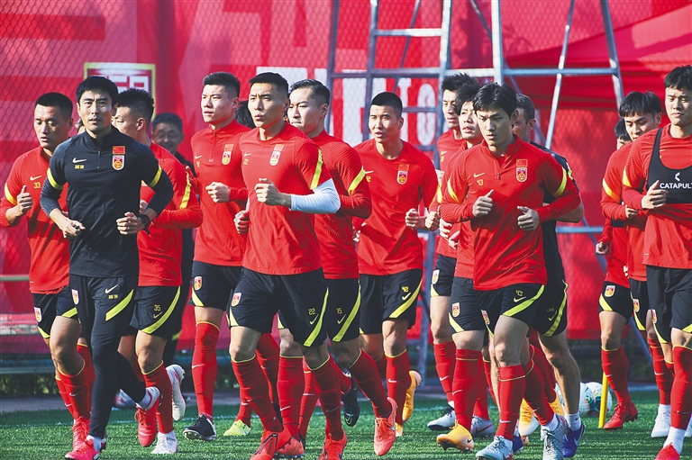 足球转会窗最新交易完成名单（足坛转会窗最新成交一览）