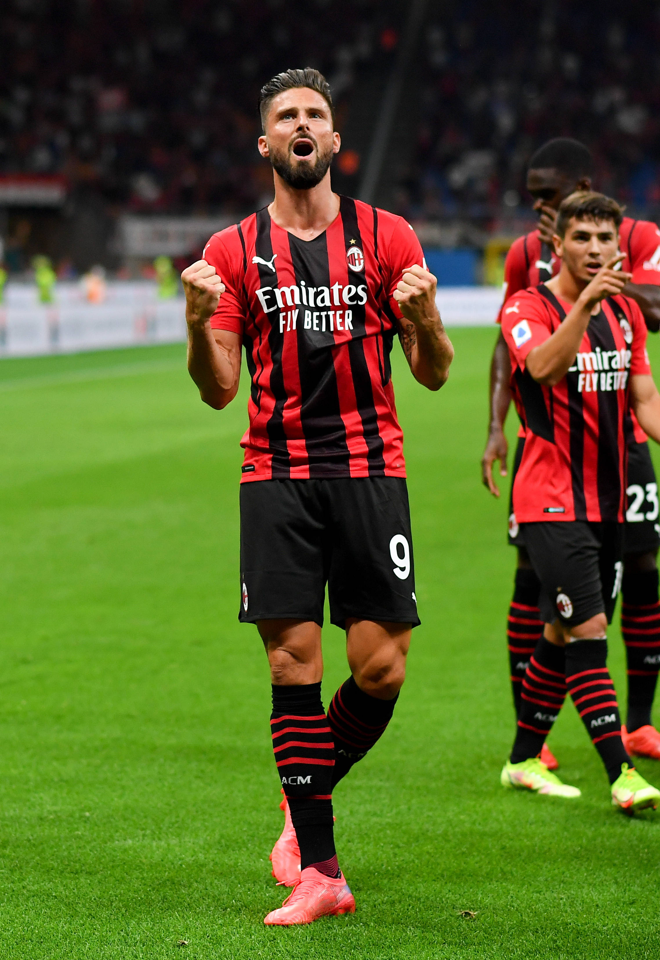 阿斯：皇马仍信任阿隆索，但需要他和球队给出决定性的回应（阿斯：皇马对阿隆索仍有信心，要求他与球队拿出决定性回应）