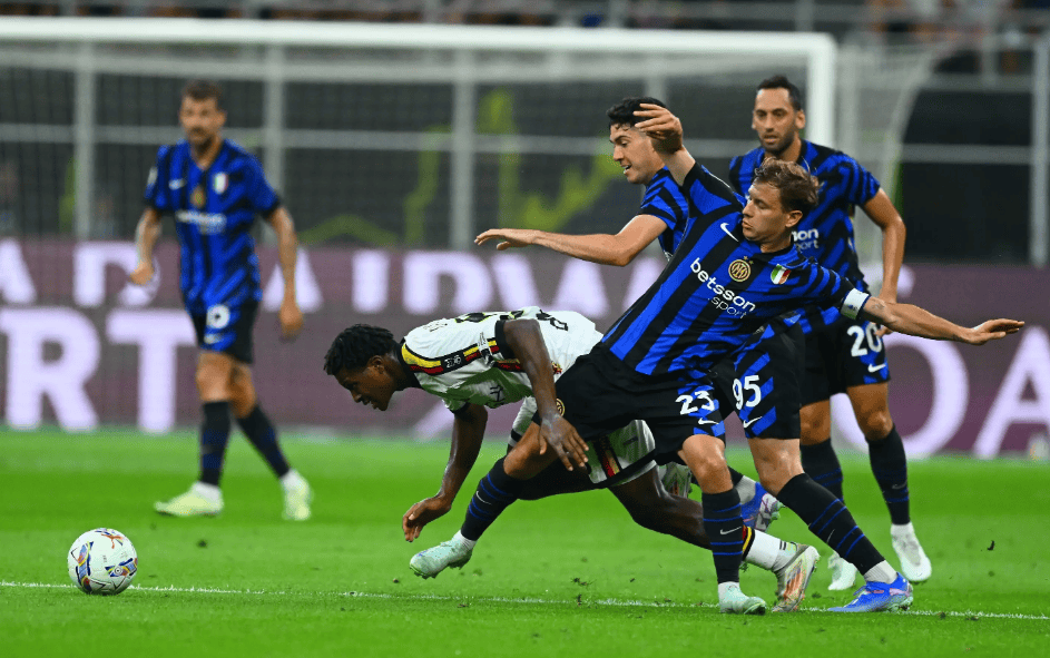 意天空：孔蒂与球员有摩擦，上轮赛后发火是因为他感觉到背叛（意天空：孔蒂与球员关系紧张，上轮赛后怒斥源于自感遭背叛）