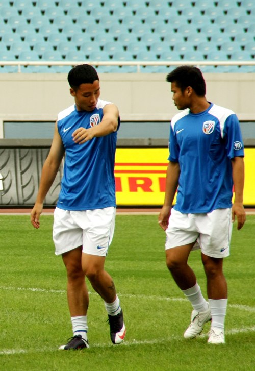 官方：孔蒂当选2025意足球盛典最佳教练，那不勒斯最佳俱乐部（官方宣布：孔蒂当选2025年意足盛典最佳教练，那不勒斯荣膺最佳俱乐部）