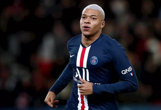 纳尼：曼联需要引进中场，若昂·内维斯是绝佳人选（纳尼称曼联亟需补强中场，若昂·内维斯为最佳选择）