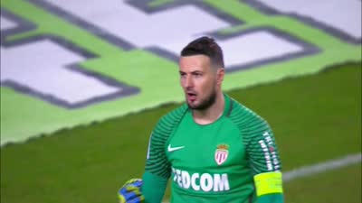 英超战报：曼城2-1战胜切尔西,（英超快讯：曼城2比1击败切尔西）