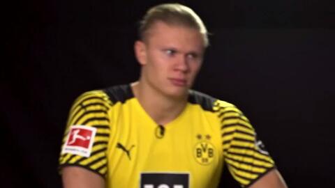 34岁阿联酋国脚奥马尔宣布退役，曾斩获亚洲足球先生（阿联酋名将奥马尔34岁宣布挂靴，曾获亚洲足球先生）