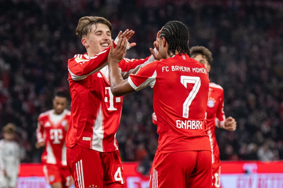 统治力十足，拜仁后防核心乌帕梅卡诺vs巴黎个人集锦（强势压制 拜仁铁闸乌帕梅卡诺对阵巴黎个人高光集锦）