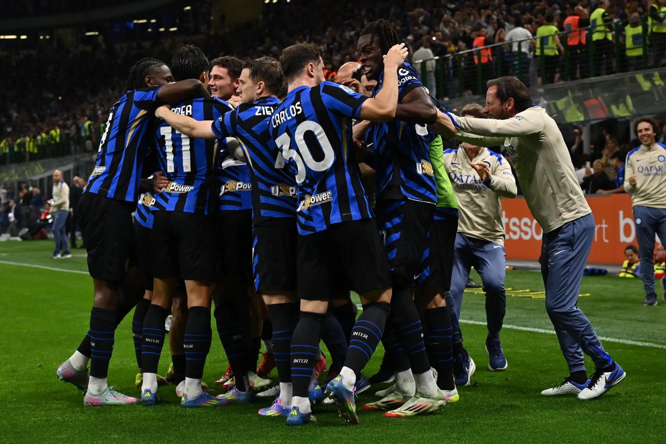 三位申花外援合约将到期，下轮亚冠或迎来告别战，特谢拉意外领衔（申花三外援合同临近到期，亚冠下轮或成告别之战，特谢拉意外领衔）